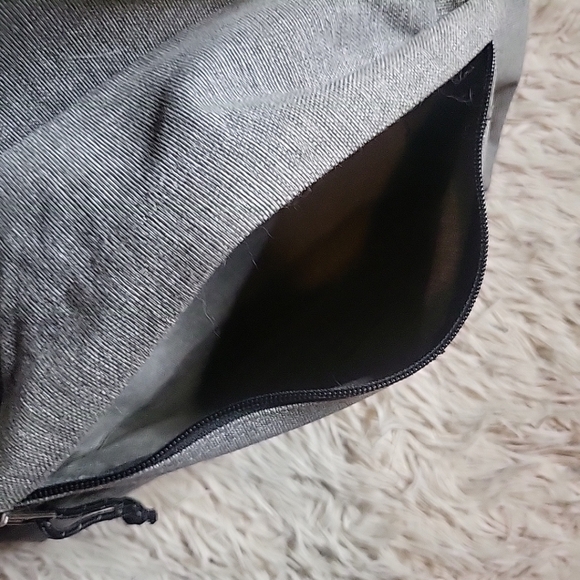 *SOLD* Eastpak Gray Backpack School College Commute Travel Vacation. MSRP $63 90 - Picture 8 of 10